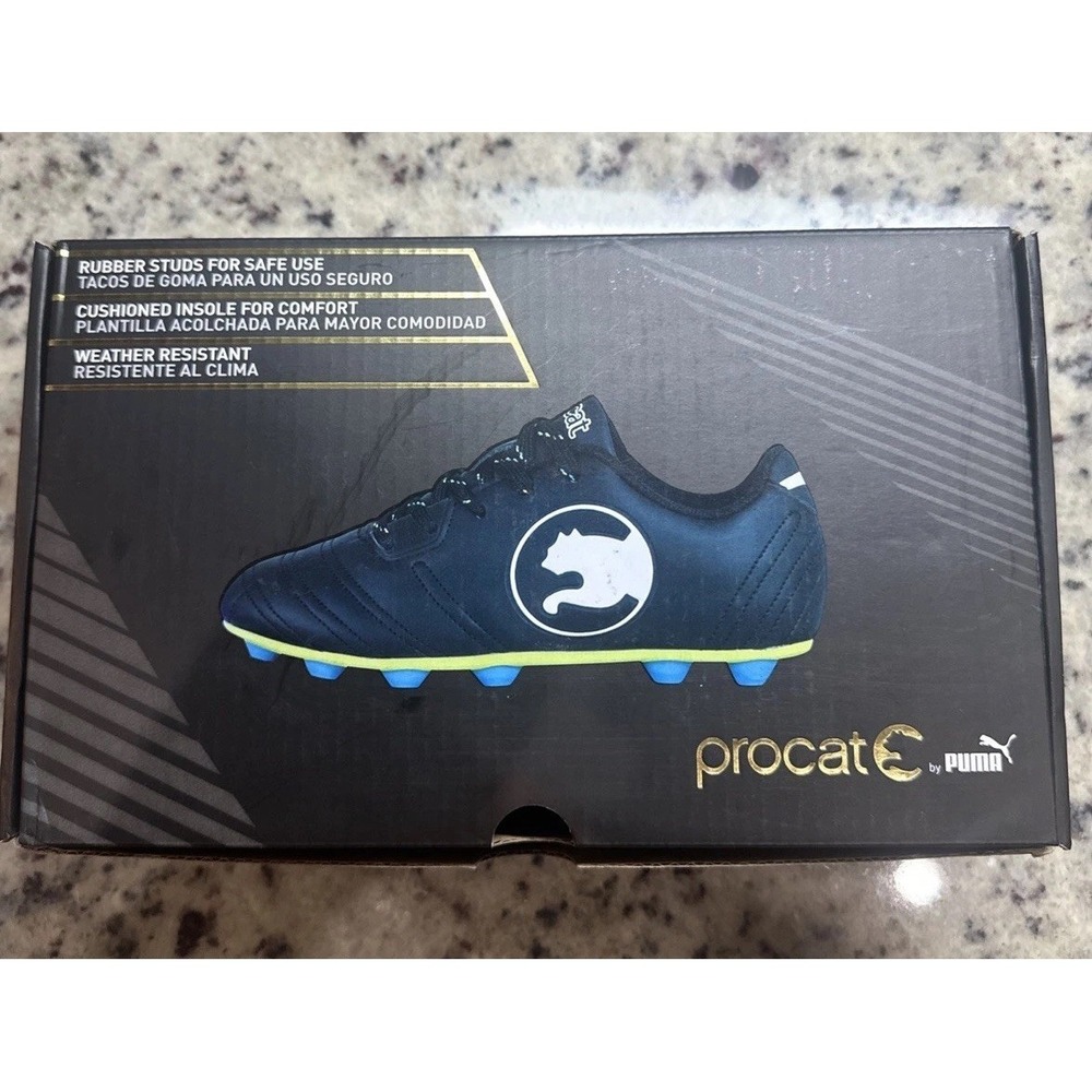 New Youth ProCat Size 11 Pitch Soccer Cleat Black And White